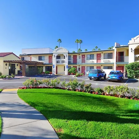 Lamplighter Inn & Suites At Sdsu